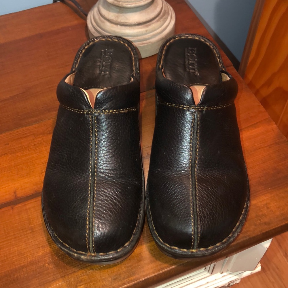 Born brand clogs